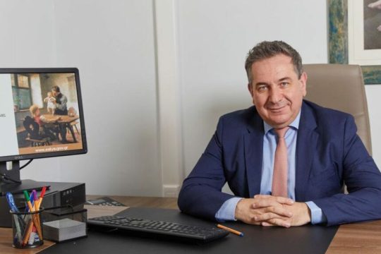 nikos vraxnis